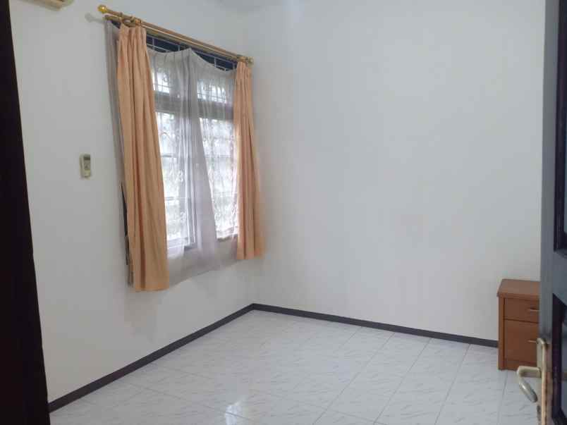 dijual ruko gudang kantor cipinang