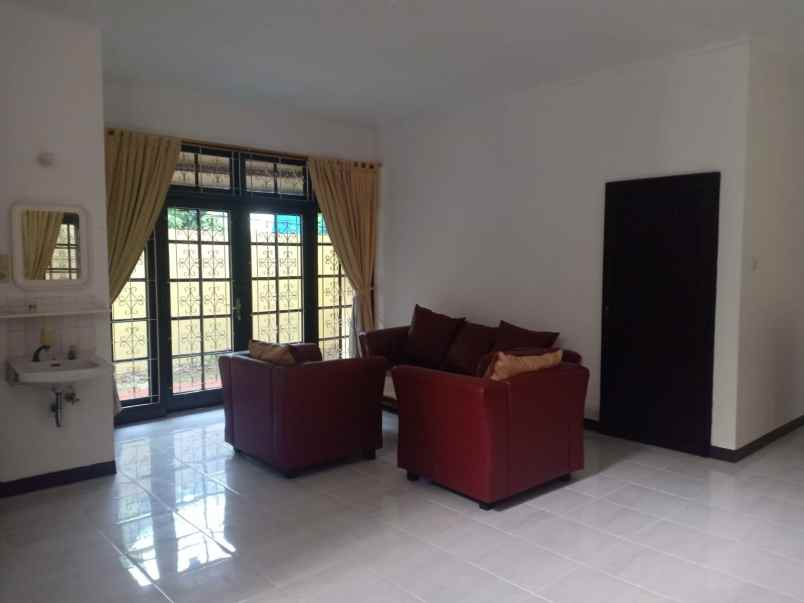 dijual ruko gudang kantor cipinang
