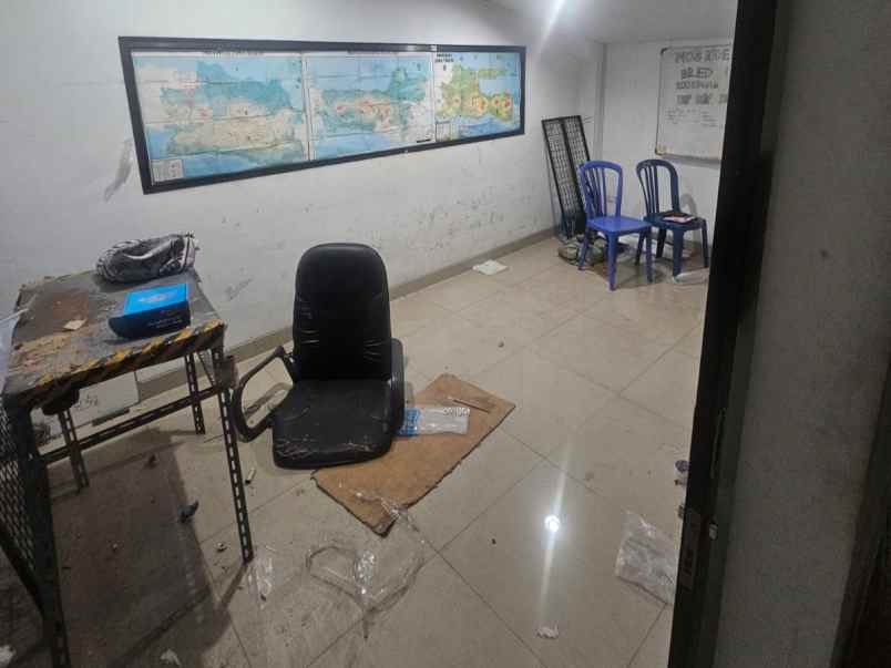 dijual ruko gudang kantor jl brigjen katamso
