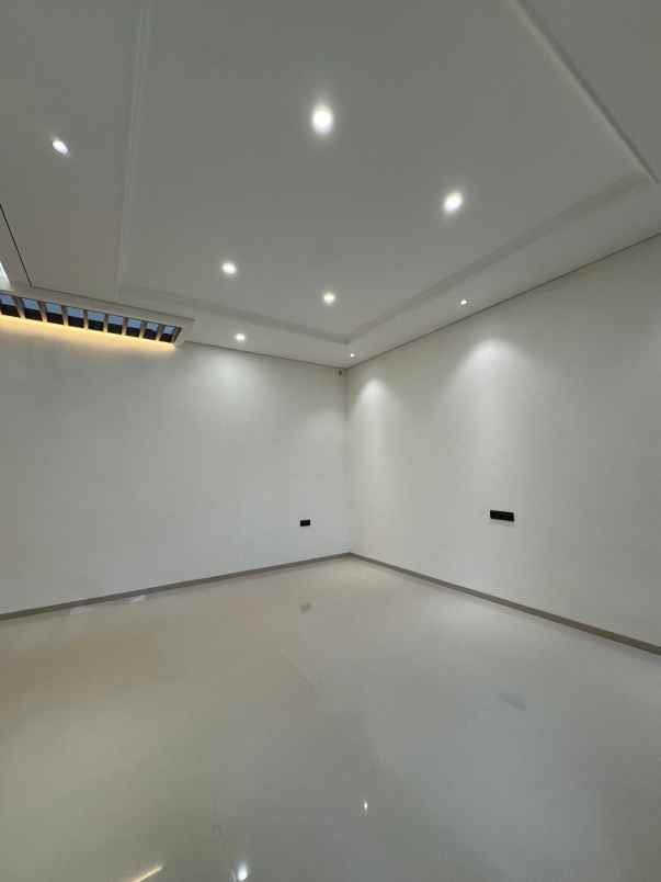 dijual ruko gudang kantor rawamangun
