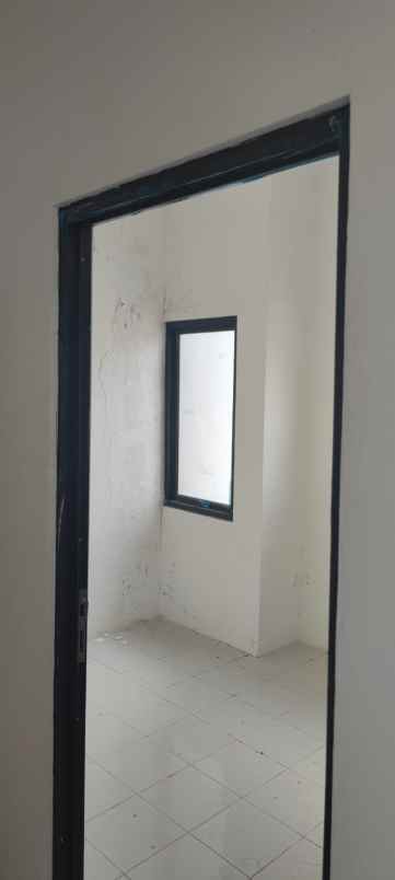 dijual rumah 1 lantai harvest city kosongan bekasi