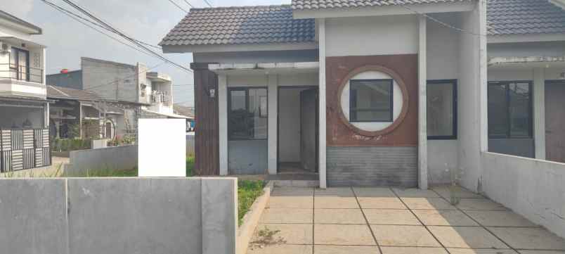 dijual rumah 1 lantai harvest city kosongan bekasi