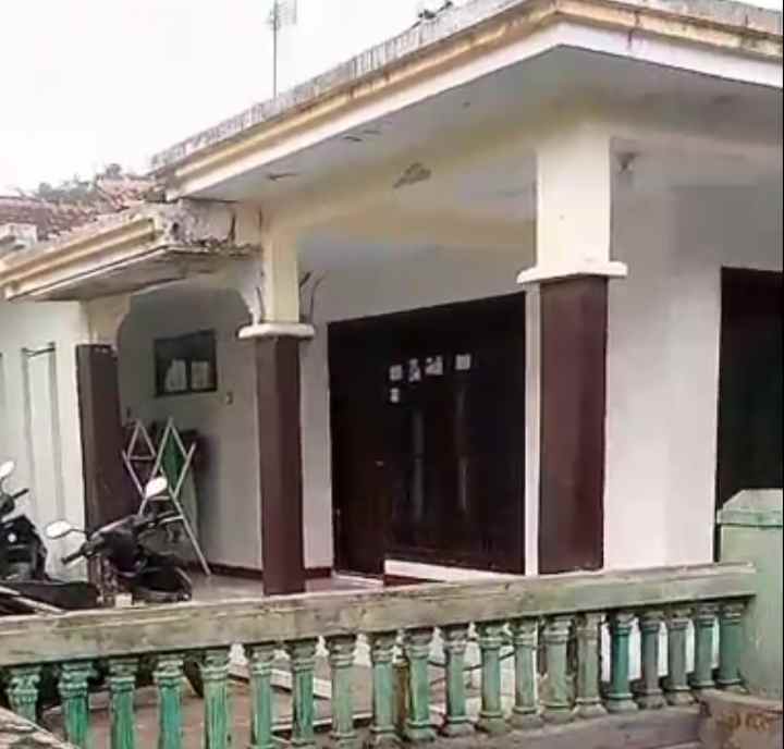 dijual rumah akses jalan motor di jalaksana kuningan