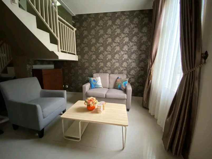 dijual rumah almira green residence