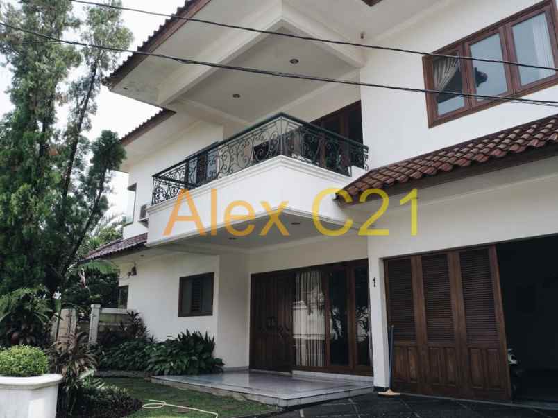 dijual rumah ampera