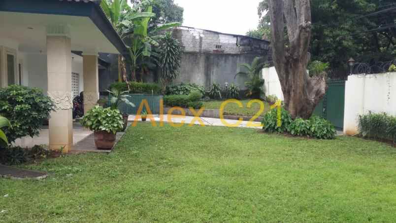 dijual rumah ampera