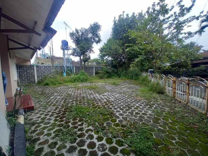 dijual rumah arcamanik