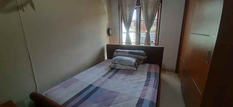 dijual rumah arcamanik endah