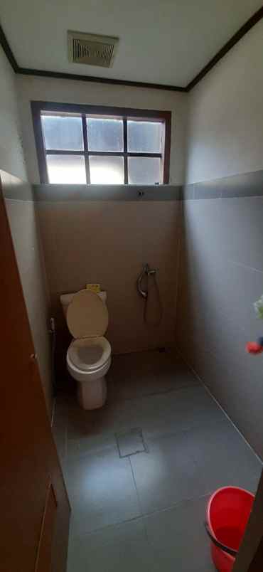 dijual rumah arcamanik endah