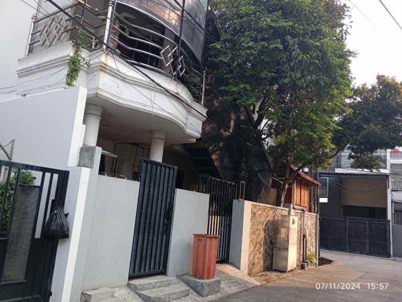 dijual rumah bangun cipta sarana bcs