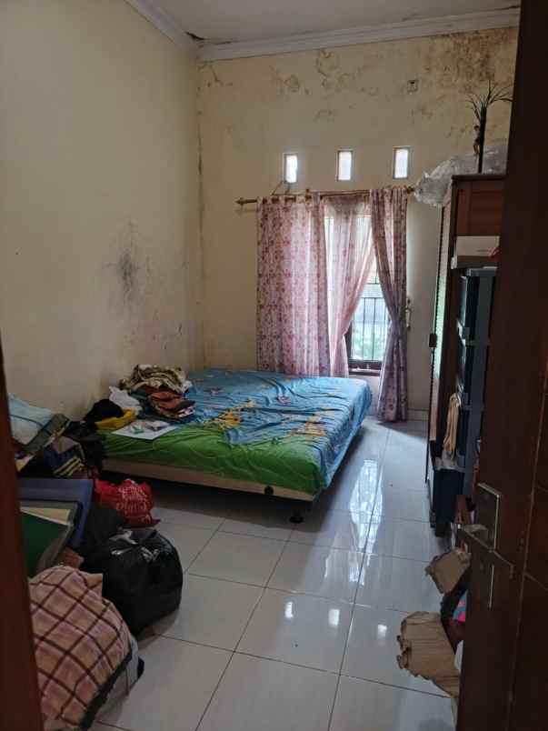 dijual rumah banguny