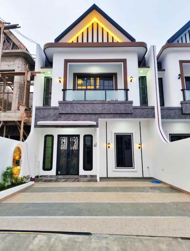 dijual rumah baru bangun