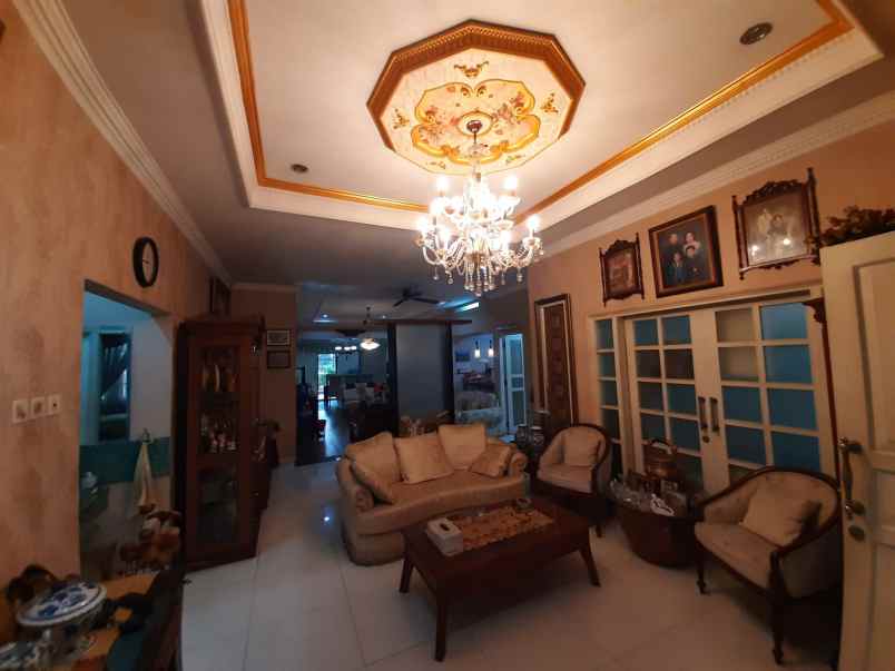 dijual rumah batu ampar condet