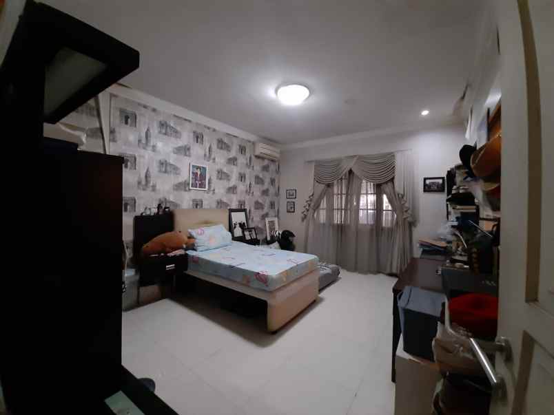 dijual rumah batu ampar condet