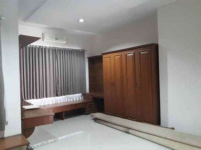 dijual rumah batununggal