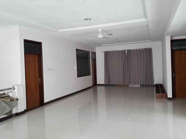 dijual rumah batununggal