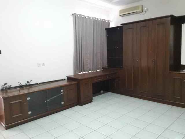 dijual rumah batununggal