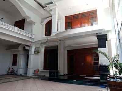 dijual rumah biliton