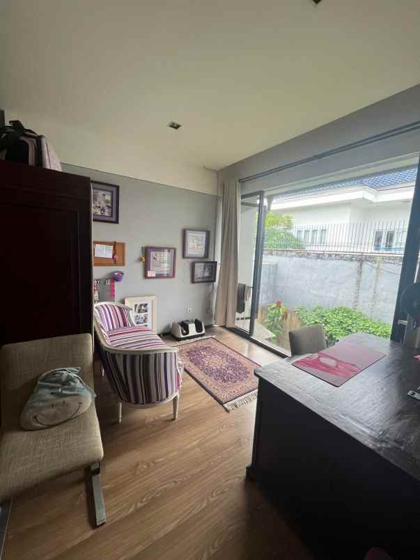 dijual rumah bintaro