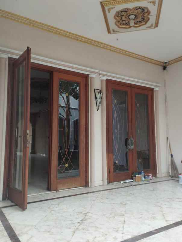 dijual rumah bintaro