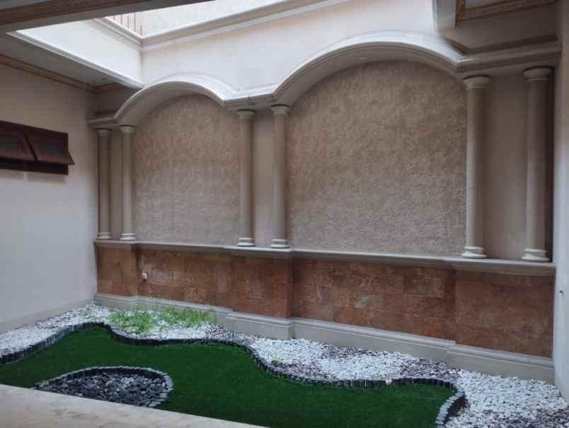 dijual rumah bintaro