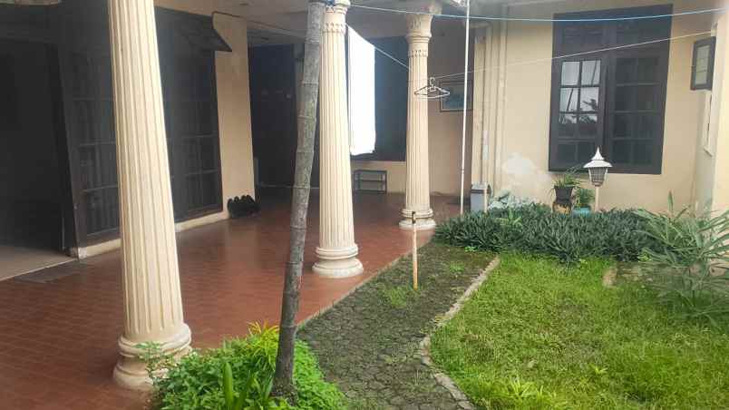 dijual rumah bintaro