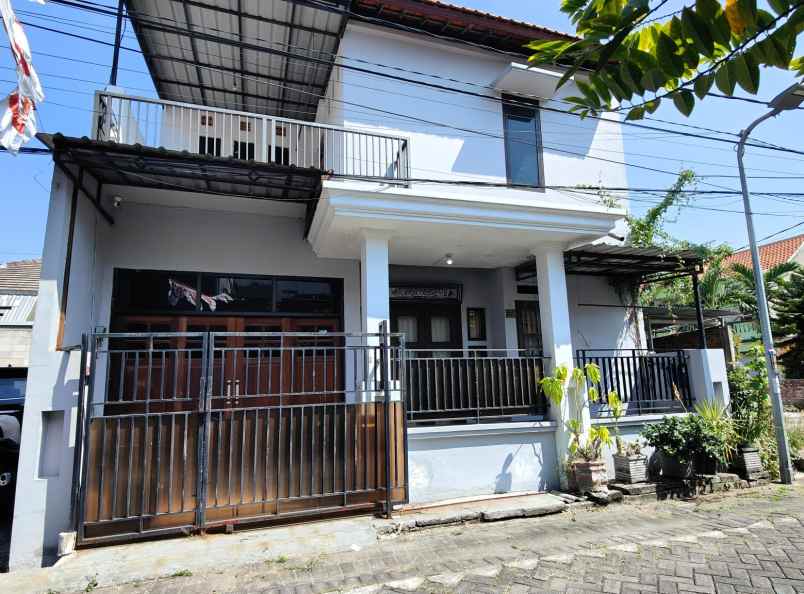 dijual rumah bogangin baru karangpilang