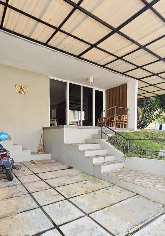 dijual rumah bsb city ivy park semarang