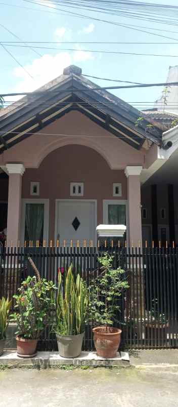 dijual rumah buahbatu