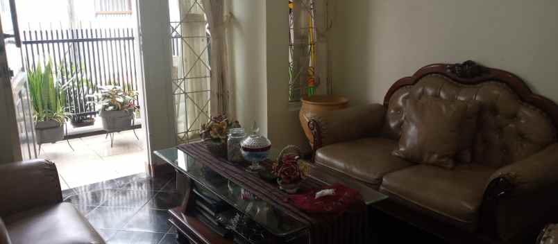 dijual rumah buahbatu