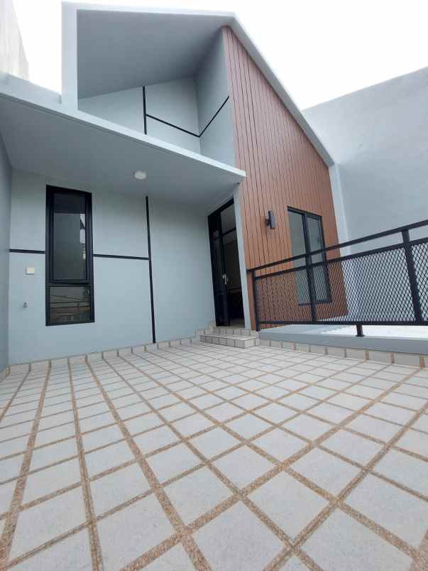 dijual rumah buana gardenia cipondoh