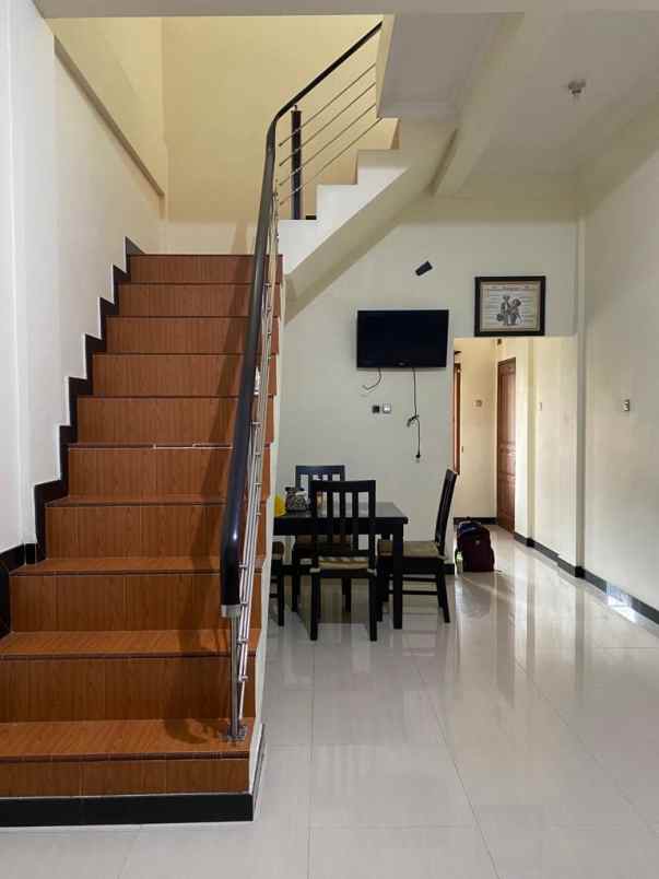 dijual rumah bukit citra darmo