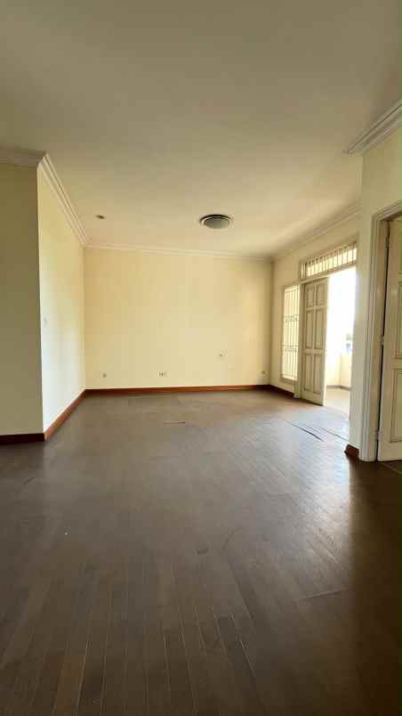 dijual rumah bukit darmo golf