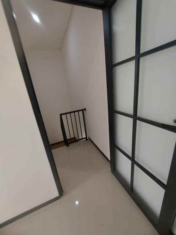 dijual rumah bunton wagir malang