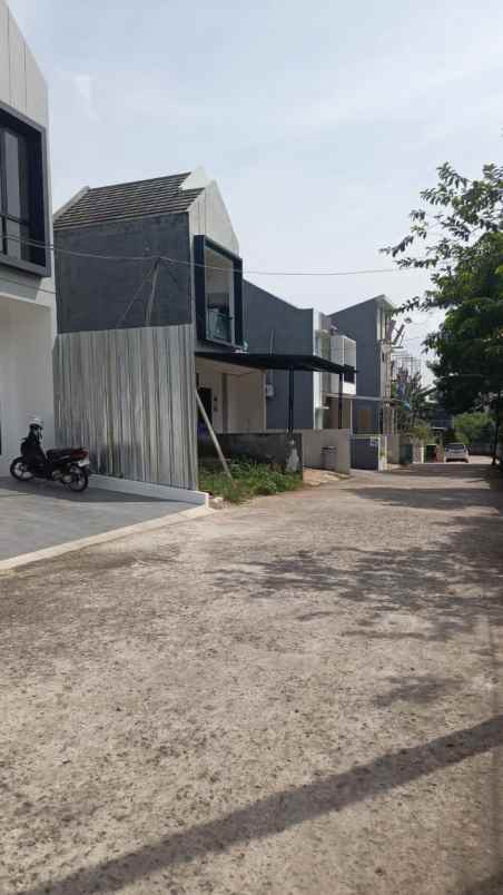 dijual rumah cabe ilir