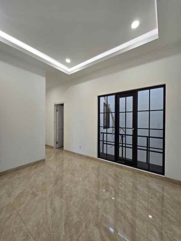 dijual rumah cempaka putih tengah