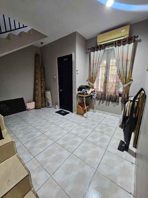 dijual rumah cempaka putih timur