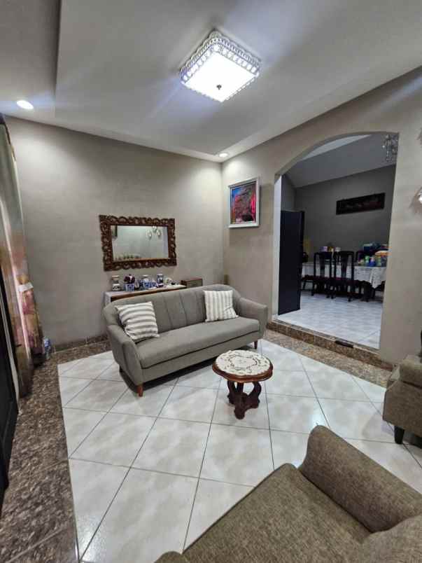 dijual rumah cempaka putih timur