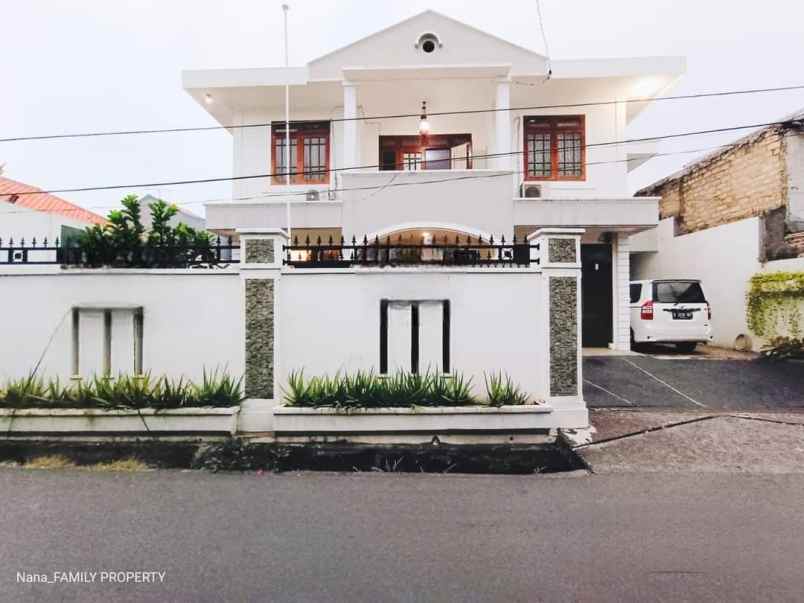 dijual rumah cidodol kebayoran lama