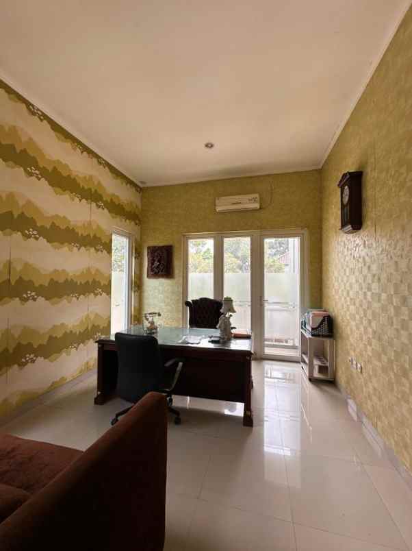 dijual rumah cigadung dago tubagus