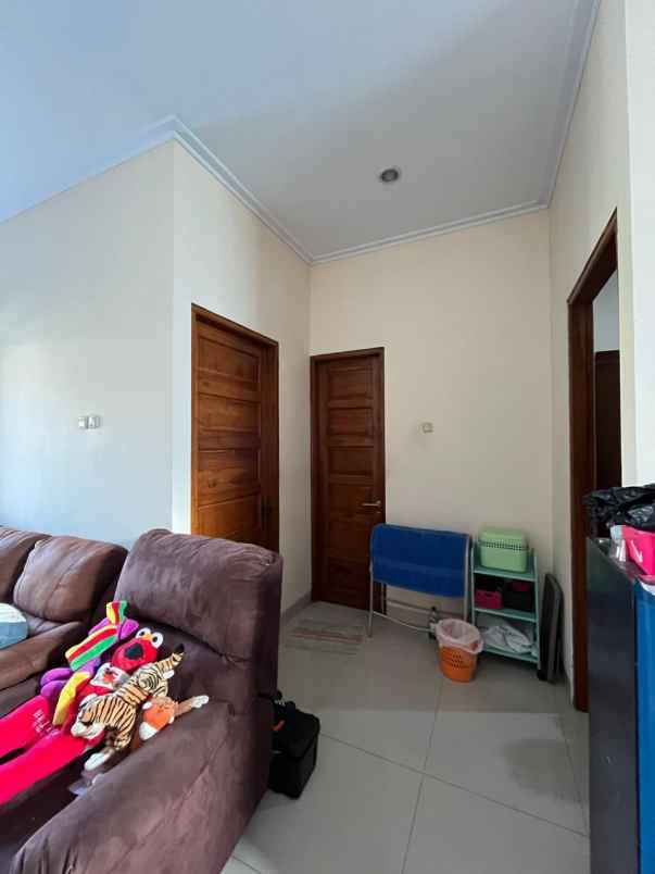 dijual rumah ciganjur