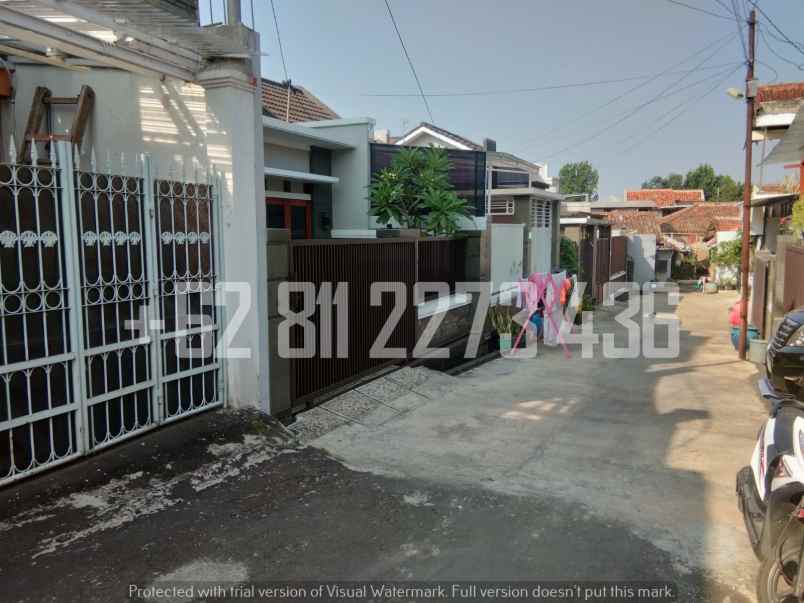 dijual rumah cihanjuang