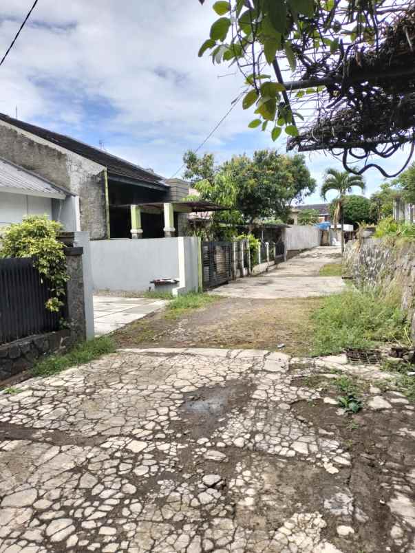 dijual rumah cihanjuang