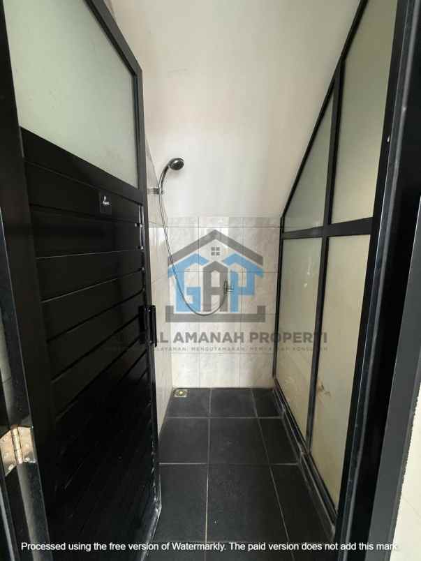 dijual rumah cihanjuang