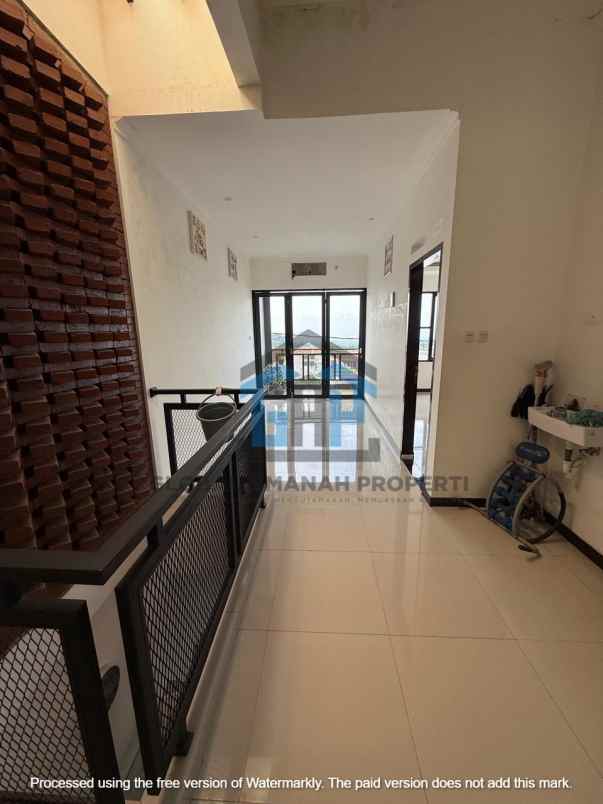 dijual rumah cihanjuang