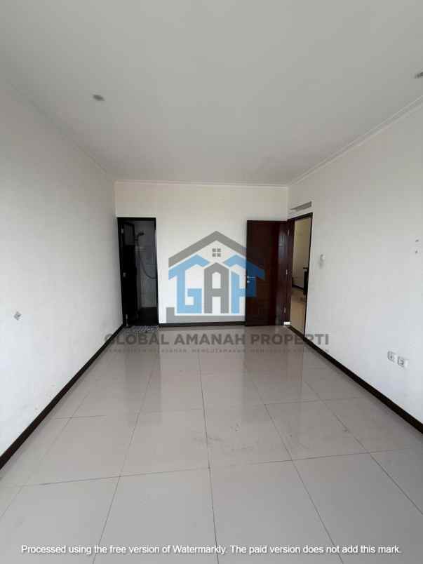 dijual rumah cihanjuang