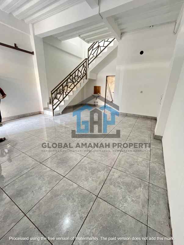 dijual rumah cihanjuang