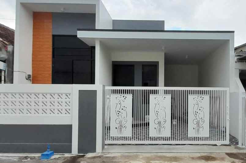 dijual rumah ciliwung