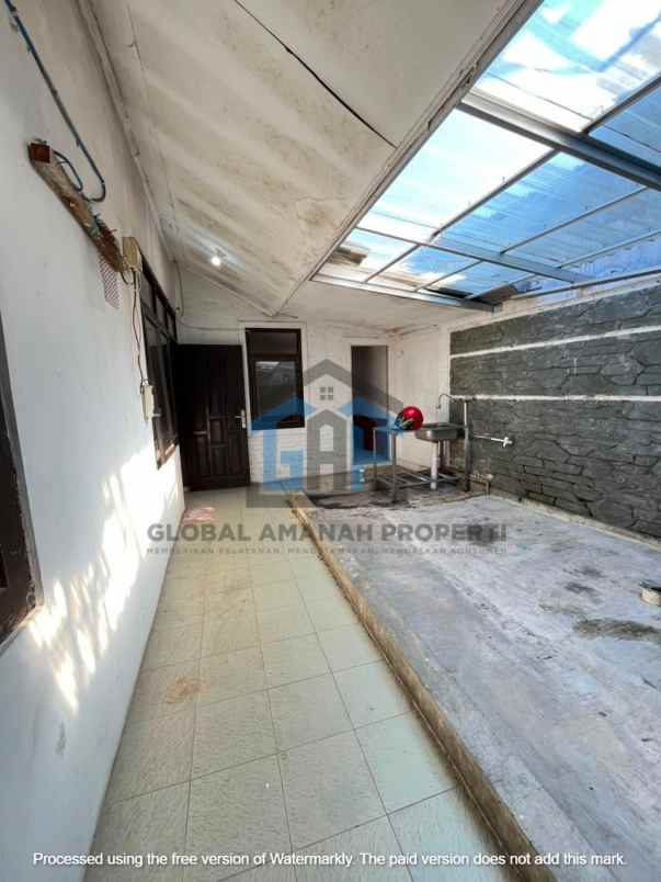 dijual rumah cipageran