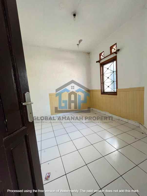dijual rumah cipageran